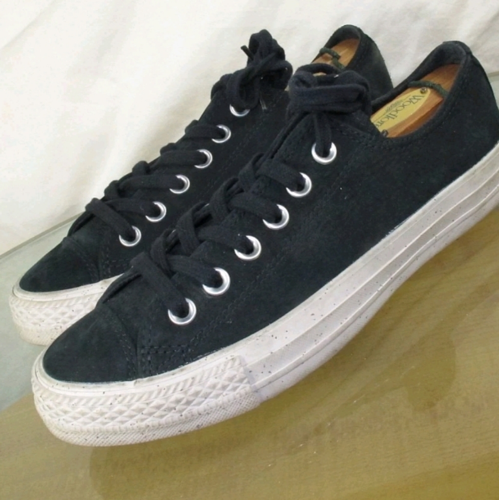 Converse All Star Vintage 80s Black Suede Sneaker Shoes Low Top, Women’s Size 7